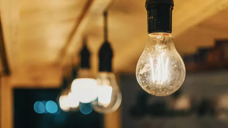 ¿Qué aparatos electrónicos debes desconectar para evitar el alto consumo de luz_.jpg