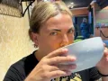 Cristian Castro cenando..jpg