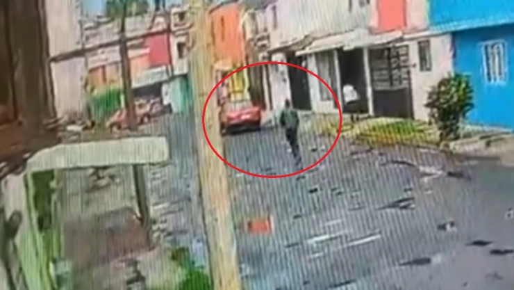 En la colonia Héroes de Puebla, sujeto roba un auto en menos de un minuto