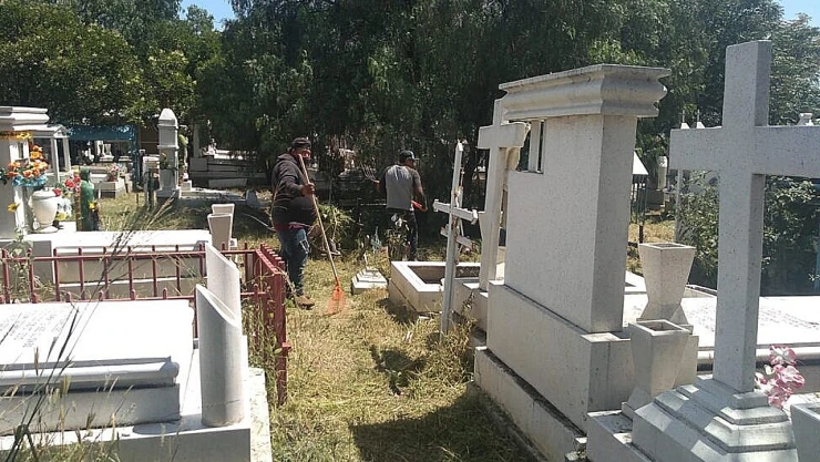 sheinbaum_panteones_cdmx_dia_de_muertos_2021
