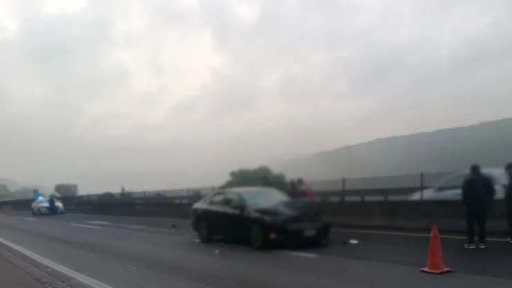 Auto quedó destrozado tras accidente en la autopista Arco Norte hoy: Rutas alternas