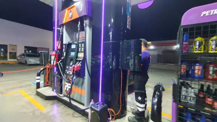 Bomba de gasolina.jpeg