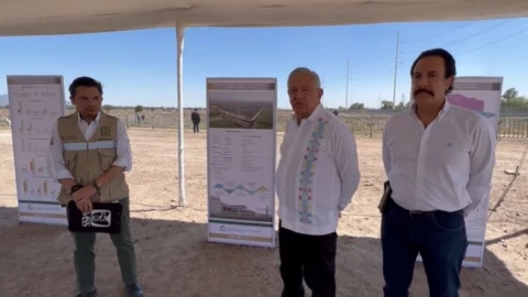 AMLO refinería hospital IMSS