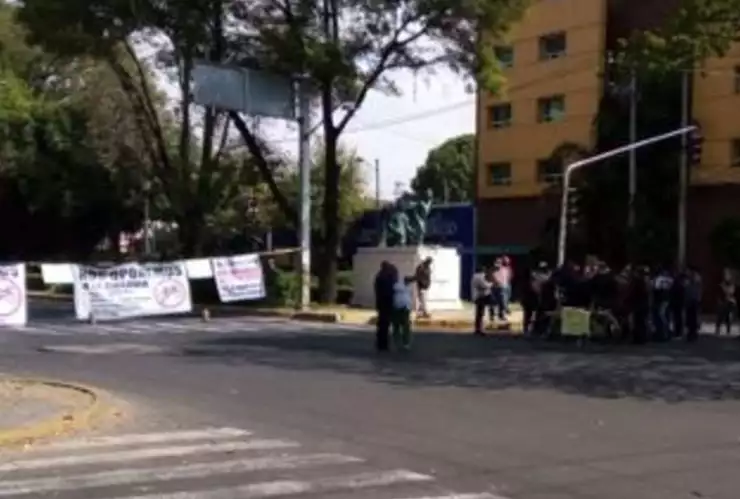 manifestacion claveria ciclovia.jpg