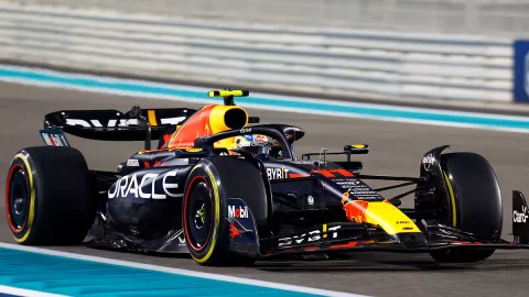 Checo Pérez en el Gran Premio de Abu Dhabi