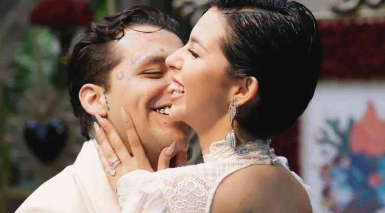Ángela Aguilar y Christian Nodal avisaron a sus invitados de la boda tres semanas antes