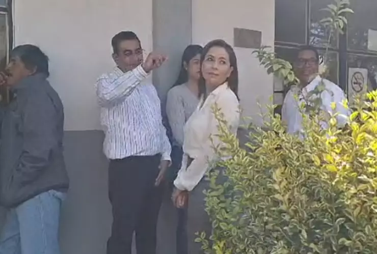 Gobernador de Puebla Sergio Salomón acude a votar a Tepeaca en las Elecciones 2024