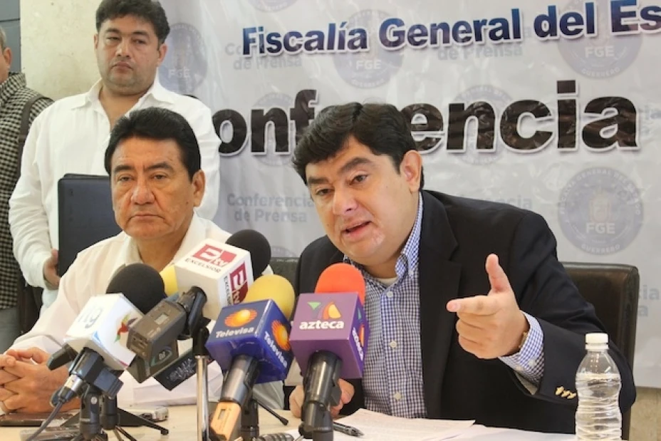 Iñaky Blanco dimitió como procurador de Guerrero