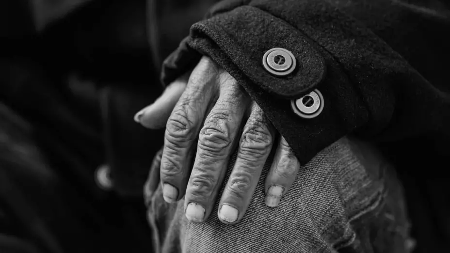 PORTADA abuelito muerte plomero.jpg