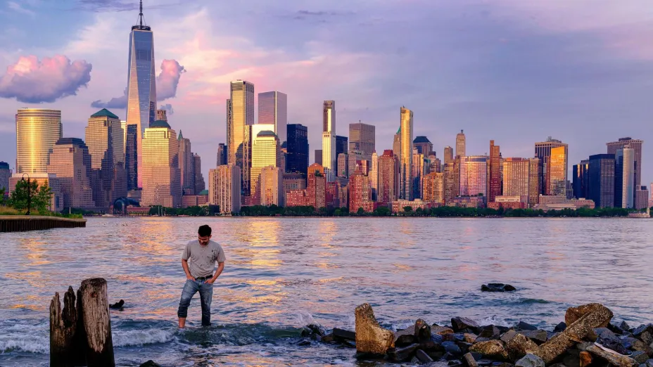 Ante la subida de los océanos, Nueva York se hunde.jpg