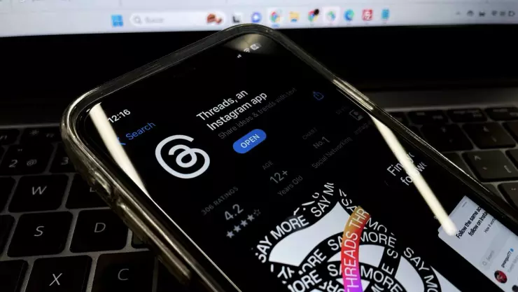 Threads de Instagram, la competencia de Twitter tiene una trampa para que te quedes en la aplicación