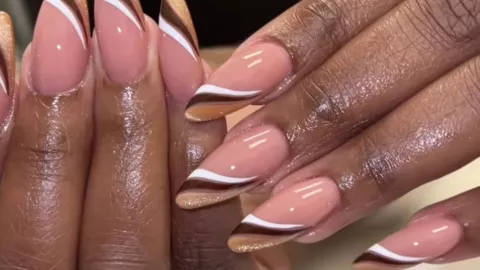 Así se lleva la manicura acrílica almendrada en 2026: variedades elegantes, pero sencillas