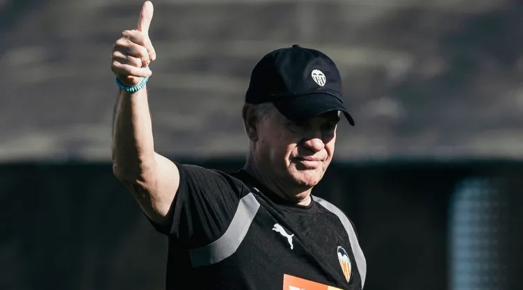Javier Aguirre, entrenador de Valencia