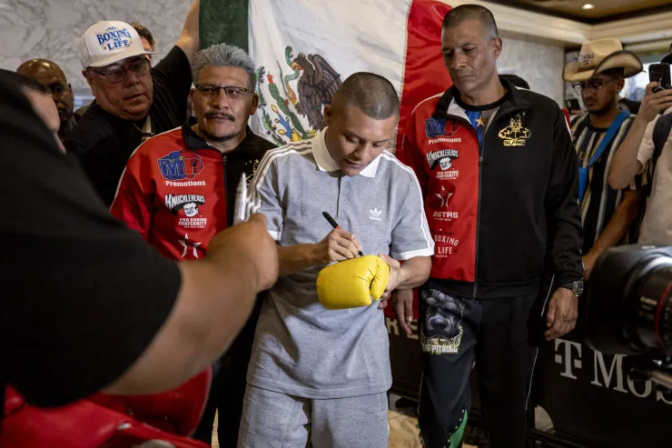 Pitbull Cruz Giovanni Cabrera Las Vegas