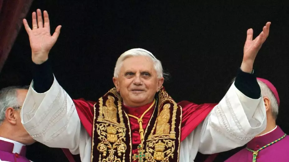MATAN A BENEDICTO VXI