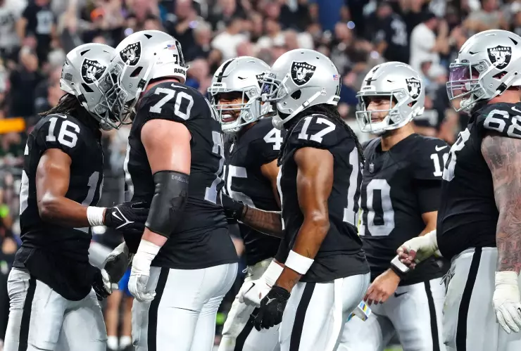Raiders festejan triunfo vs Green Bay Packers Semana 5 NFL