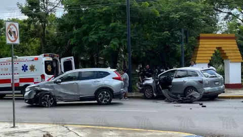 ¡Precaución! Se registra FUERTE ACCIDENTE en la Avenida Colón de Mérida