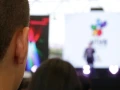 Los jóvenes atentos al mensaje
