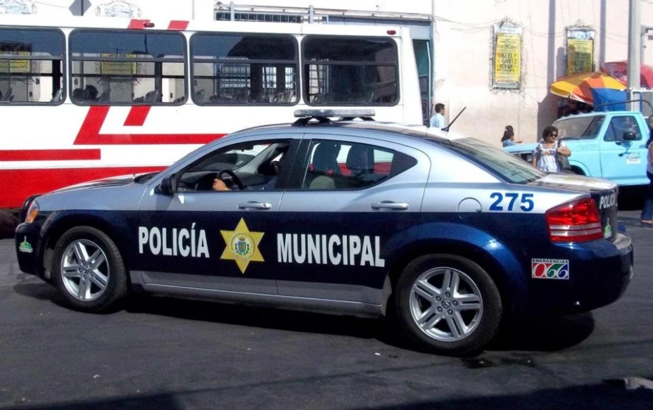 La dependencia identificó a los oficiales como: Roque René Aguilar Álvarez y Jorge Alejandro Yah Zip.