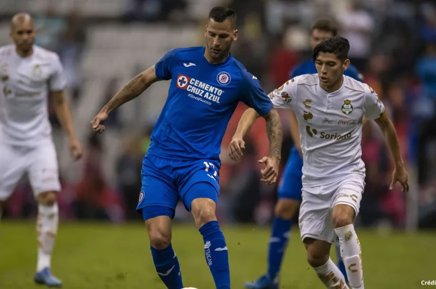 10 futbolistas españoles en México.jpg