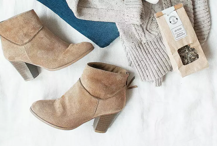 Truco para limpiar zapatos de gamuza con 1 ingrediente de cocina