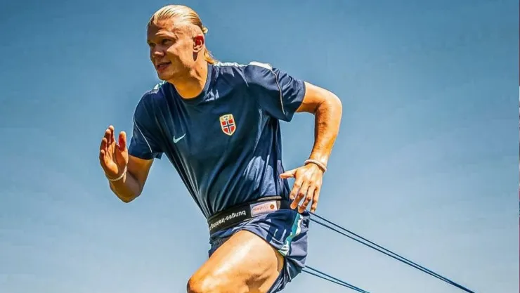 erling-haaland-entrenamiento-estiramiento-movilidad-frase.jpg