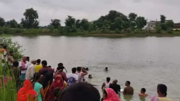 46 personas ahogadas en río de India