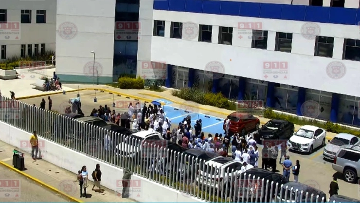 Evacúan por fuga de gas Hospital General de Cholula, Puebla