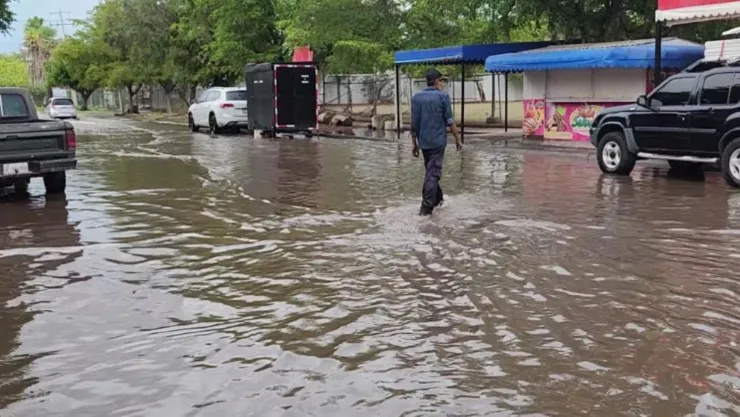 Problemas de inundaciones en la colonia Anáhuac en Ahome, Los Mochis. .jpg
