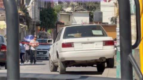 Asesinan a conductor a balazos en la colonia Morelos de Jiutepec.