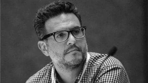 Localizan sin vida al poeta mexicano Julio Trujillo, reportado como desaparecido en Reino Unido.png