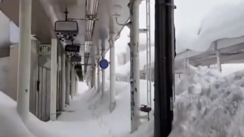 Aomori Japón sepultada por la nieve deja heridos y muertos tras tormenta invernal