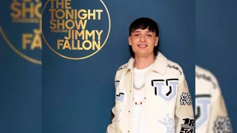 Peso Pluma con Jimmy Fallon: ¿Qué artistas mexicanos han estado en el programa?