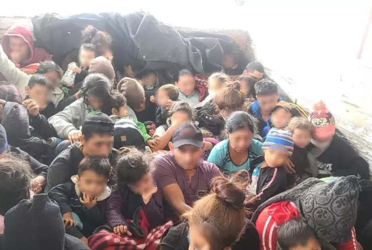 B00SHD RESCATAN EN NUEVO LEÓN A 33 MENORES Y 28 ADULTOS 1.jpeg