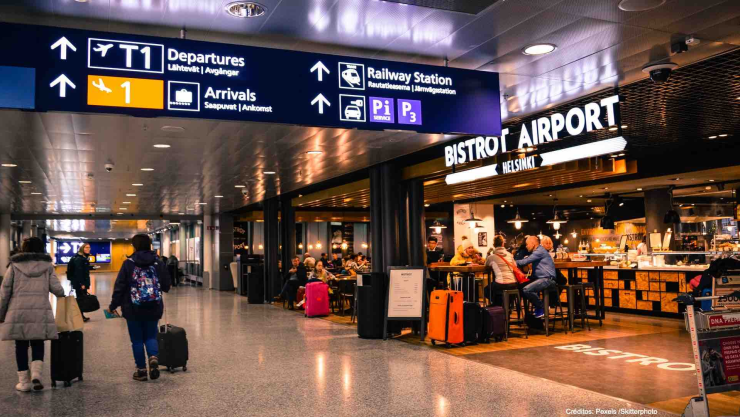 aeropuerto munich mujer viaja restos esposo.jpg