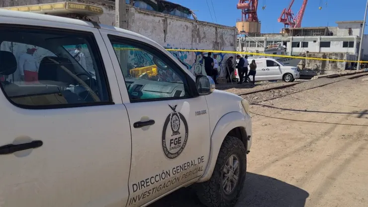 Hombre sin vida en la marisma Mazatlán