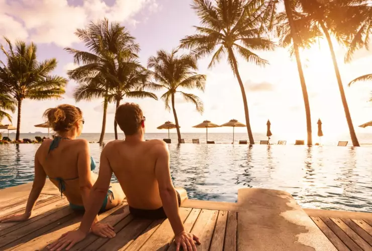 Morena propone agregar cinco días de descanso al año