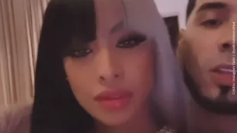 Yailin y Anuel en la habitación..jpg