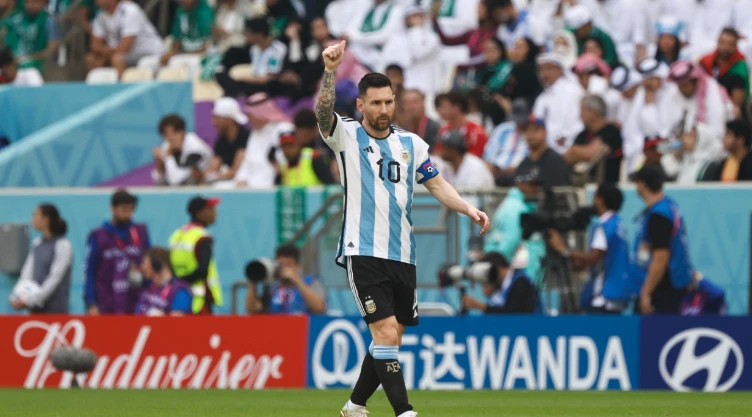 Lionel Messi celebra un gol con Argentina