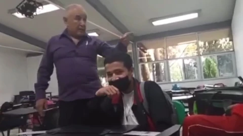 separan-de-cargo-a-maestro-de-hidalgo-por-video-en-redes-sociales