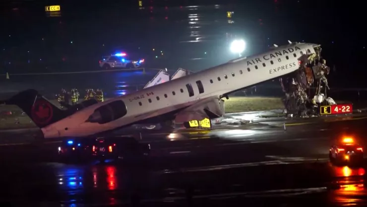 Revelan lo que pasó segundos antes del impacto en LaGuardia que dejó muertos