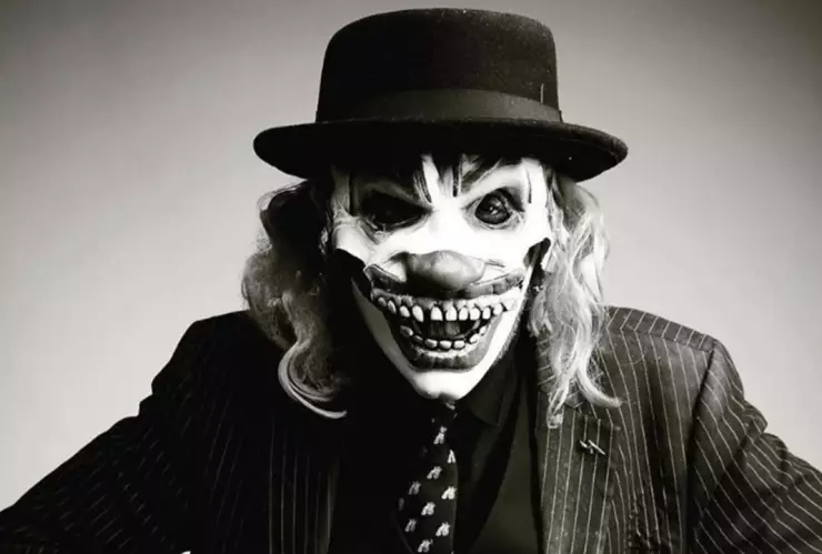 kompayaso sin máscara