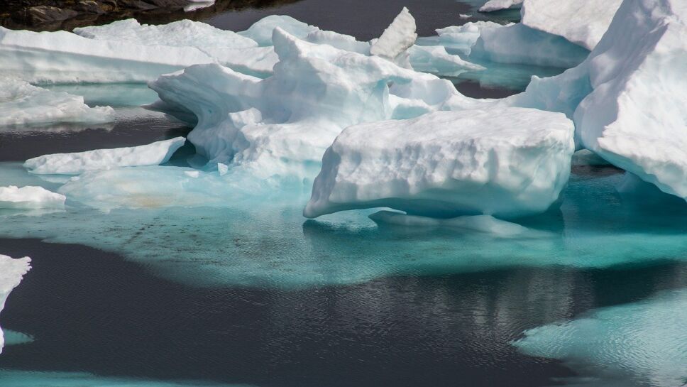 Cambio climático, eje de la Tierra b.jpg
