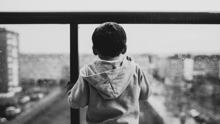 niño deambulndo solo calles cuautlancingo