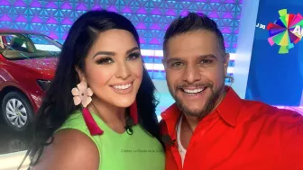 El perico donde quiera es verde, ¡y la queso!