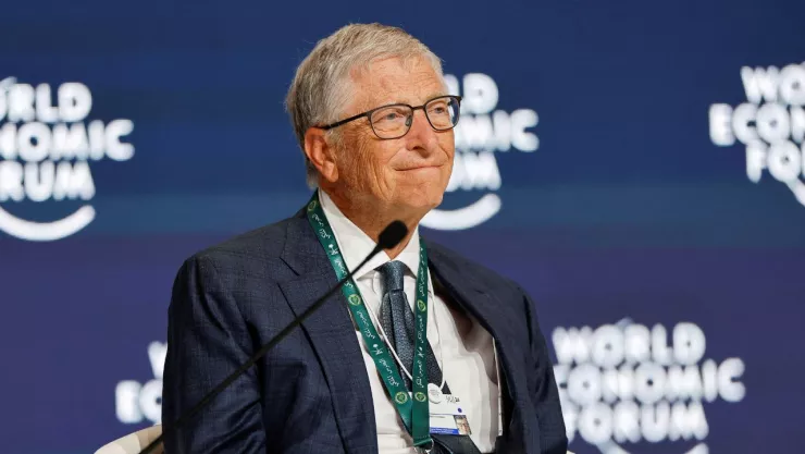 Bill Gates revela cuando la IA reemplazará a los humanos; esta es la fecha