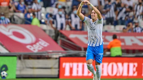 Funes Mori, máximo goleador en la historia de Rayados