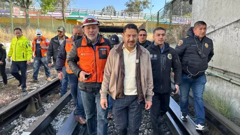 Autoridades atienen choque en el Metro CDMX