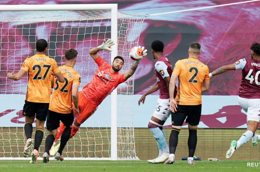 Wolves gana y aspira a Champions League