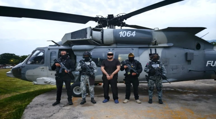 Capturan a Edgar Valeriano “N”, alias “Kamoni”, del Cártel de Tepalcatepec.